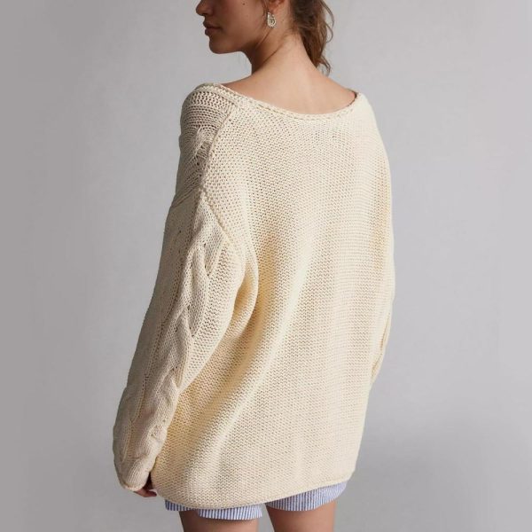 Oversized Cable Knit Pullover With Textured Design